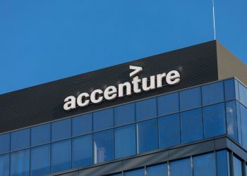 Accenture plc (ACN) Stock: Surges as IBM Partnership Powers UniCredit Tech Overhaul