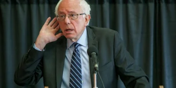 ‘Take on Crypto’: Socialist Sanders Rallies Against Tech Billionaires