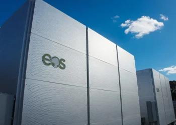 Eos Energy Enterprises, Inc. (EOSE) Stock: Secures U.S. Defense Partnership for Long-Duration Energy Storage