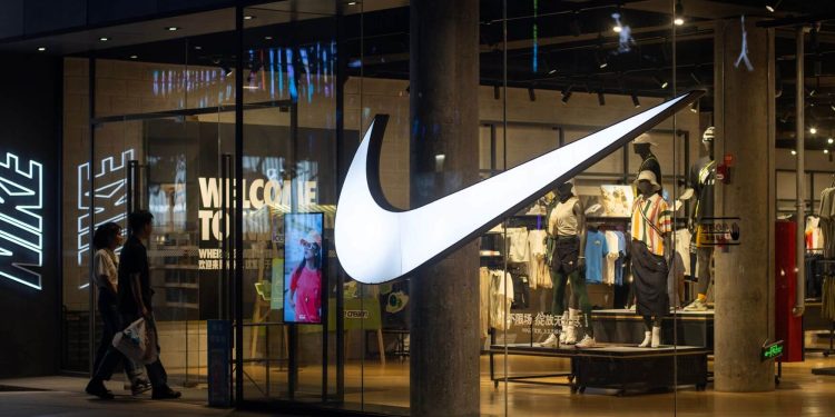 Nike (NKE) Stock Hovers Near 52-Week Low After Q4 Sales Drop and Store Cuts