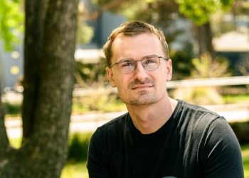 Base creator Jesse Pollak pivots after admitting social strategy failed