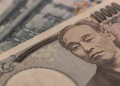 ‘The Clearest Macro Risk to Bitcoin’: Why Bitfinex Is Warning Investors About the Yen Carry Trade