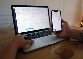 Tether’s $25 Million Telecom Bet Extends Its Push Beyond Stablecoins