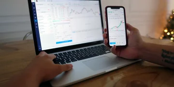 Tether’s $25 Million Telecom Bet Extends Its Push Beyond Stablecoins