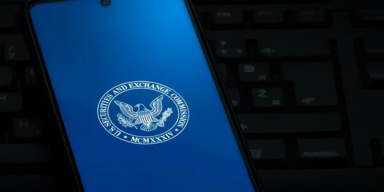 US SEC’s Hester Peirce Warns Crypto Vaults May Trigger Securities Laws