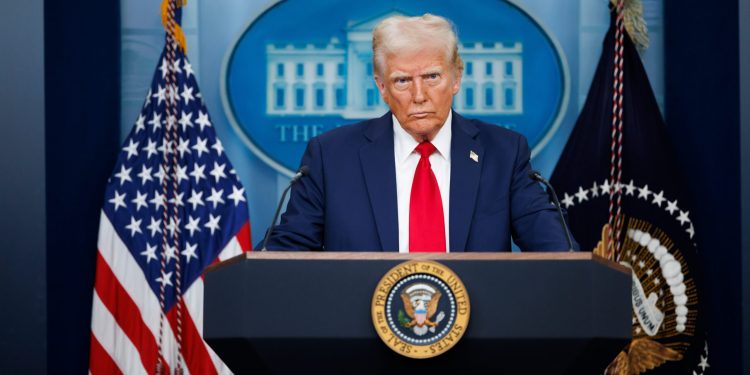 Senators to Meet Donald Trump as CLARITY Act Ethics Talks Face Deadline