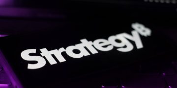 Fidelity, BNY, Goldman Sachs, JPMorgan, Morgan Stanley, Citi Lead Strategy’s Bitcoin Banking Adoption