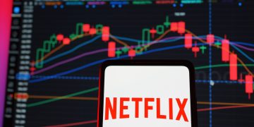 Netflix (NFLX) Stock; Slips as $500M Walking Dead Deal Raises Advertising Margin Concerns