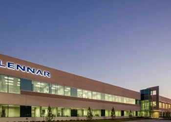 Lennar (LEN) Stock: Berkshire Hathaway Boosts Stake to 11% as Housing Slump Deepens