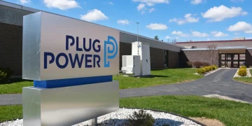 Plug Power (PLUG) Stock Climbs After Landing 1 GW Aviation Fuel Deal