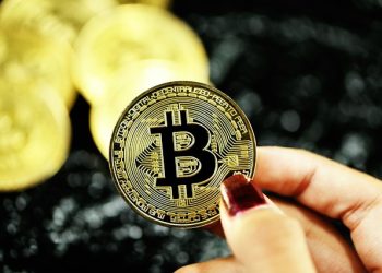 Why Does Bitcoin Use UTXO Instead of Account Balance?