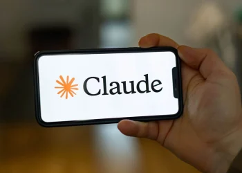 Claude Cracks 25-Year NSA Mystery in 30 Minutes: Is Bitcoin Safe?