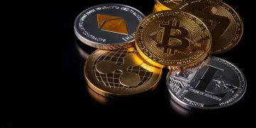 Crypto Weekly Recap: Bitcoin ETF Flows, Solana Alpenglow Upgrade and HSBC RedCoin Launch