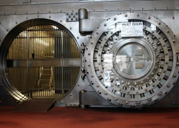 Crypto Vault Deposits Top $10B as Regulators Take Notice