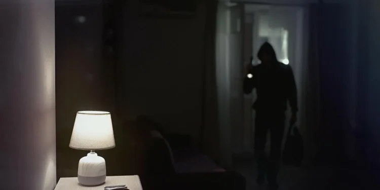 Masked Robbers Threaten Pregnant Wife in UK Crypto Home Attack