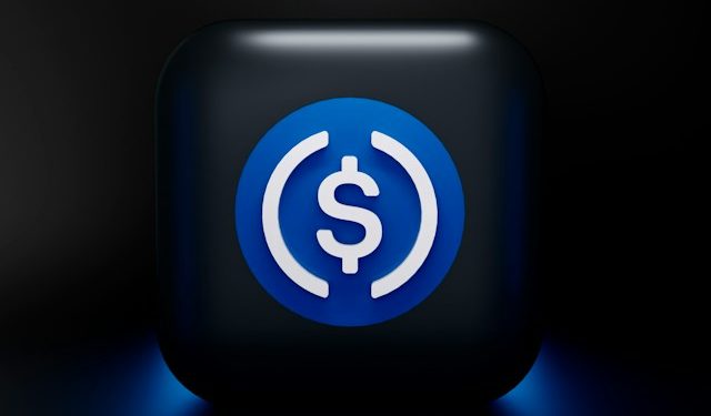 Why Does a Solana Token Account Have SOL in It?