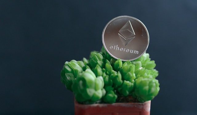 What Is the Difference Between Ethereum Blobs and Calldata?