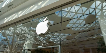 Is Apple (AAPL) Stock a Buy as iPhone 18 Pro Demand Cools?